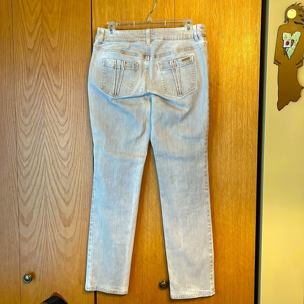 New Chico's Light Tan SO Slimming Stretch Denim Jeans Size 0 (fits size 8) EUC